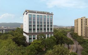 Vivanta Thane Lbs Road